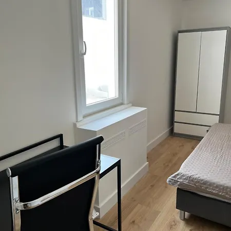 2 Bedroom On Ground Floor In Vrijheidstraat 3 Apartment *